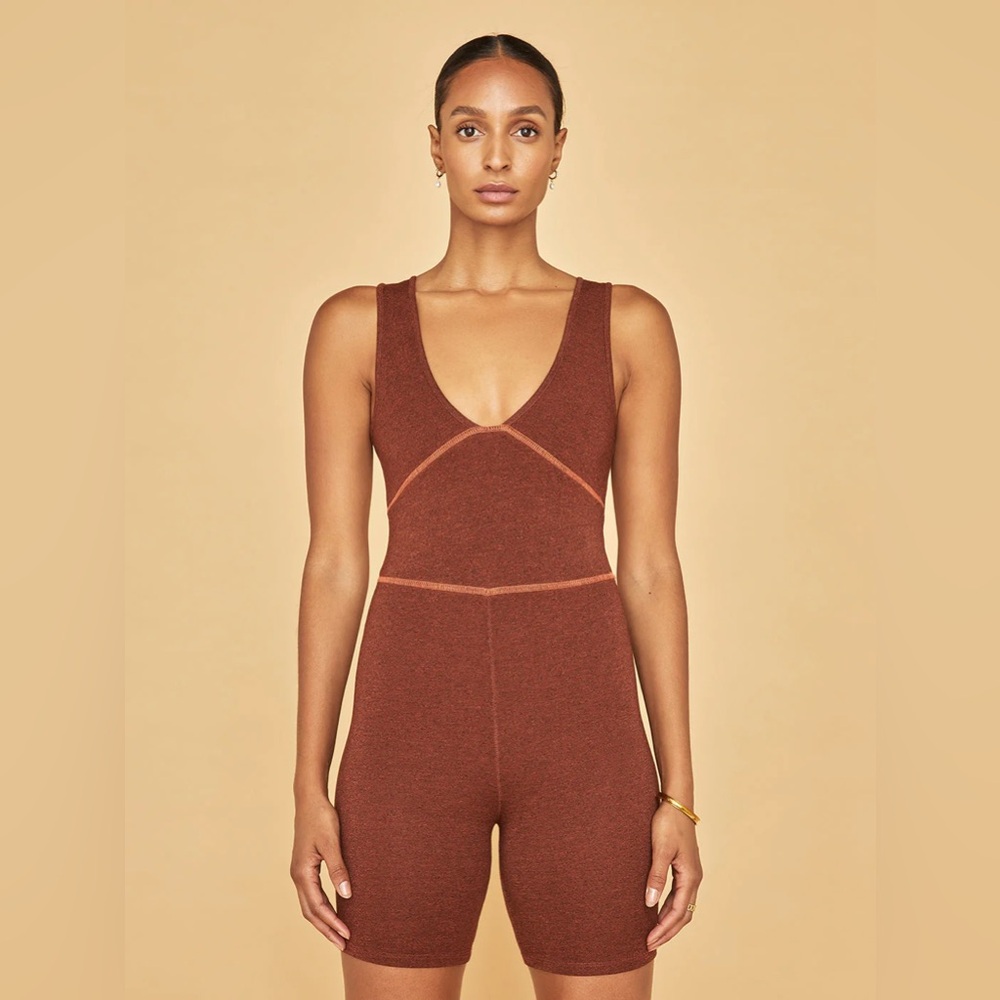 NWT | Sundry | V-Neck Athletic Romper in Rust | Sz XL